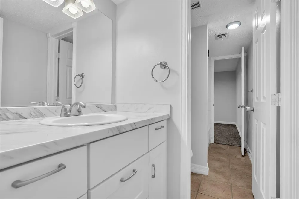 12900 Walden Road #703G Montgomery, TX 77356
