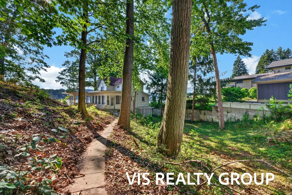 18295 Fruitport Road Spring Lake, MI 49456