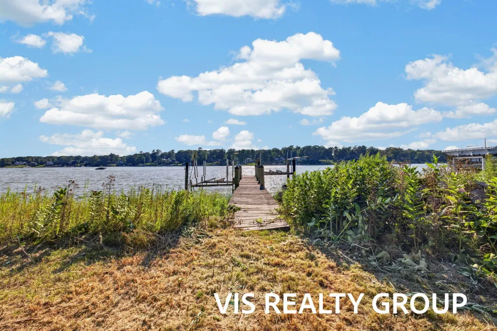 18295 Fruitport Road Spring Lake, MI 49456