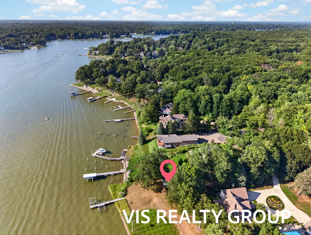 18295 Fruitport Road Spring Lake, MI 49456