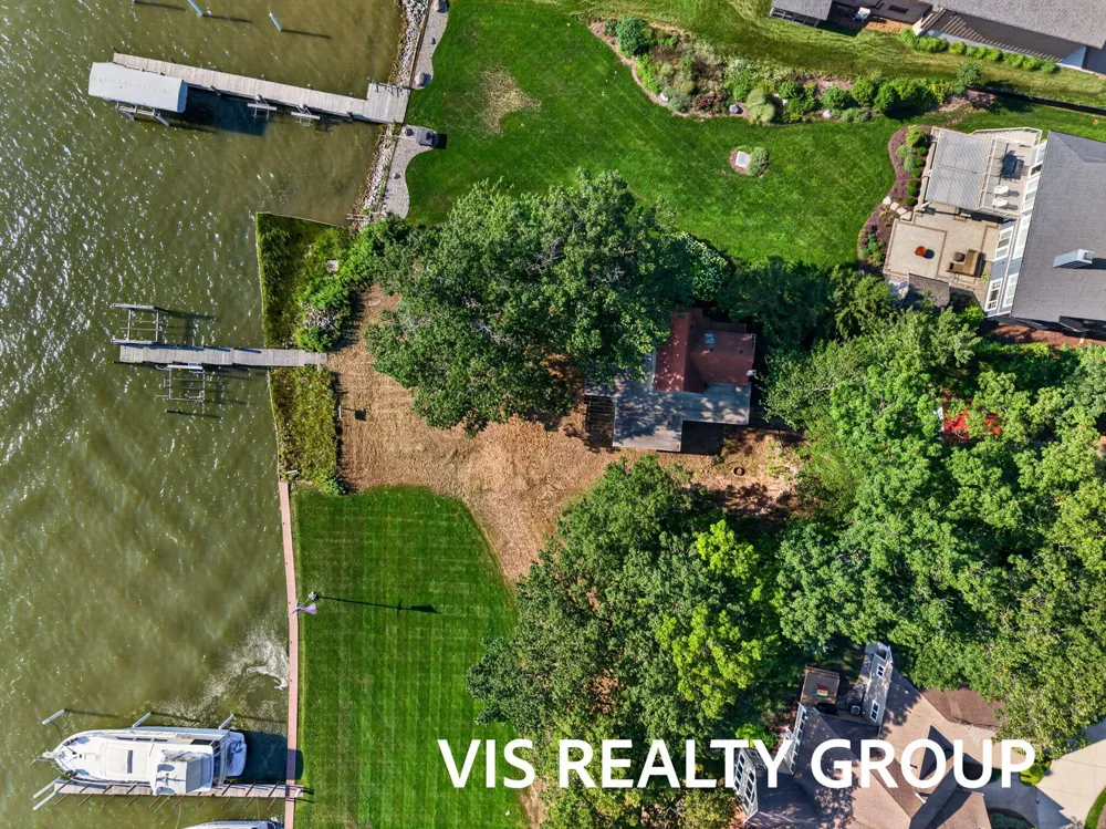 18295 Fruitport Road Spring Lake, MI 49456