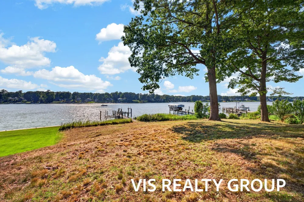 18295 Fruitport Road Spring Lake, MI 49456
