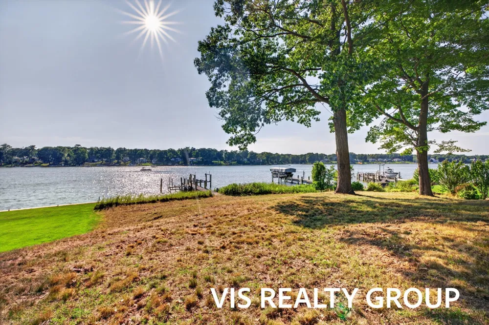 18295 Fruitport Road Spring Lake, MI 49456