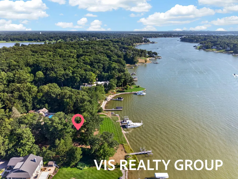 18295 Fruitport Road Spring Lake, MI 49456