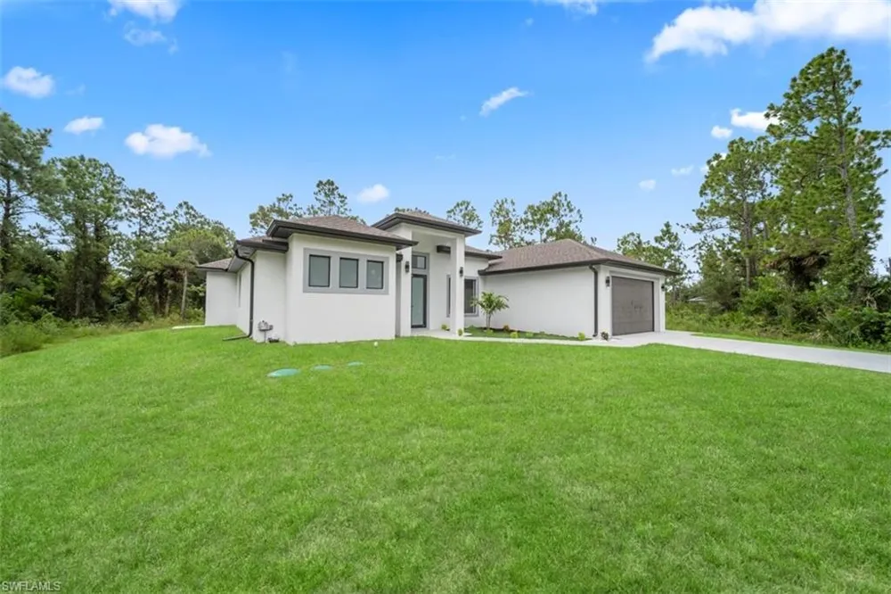 1110 Rush Avenue Lehigh Acres, FL 33972