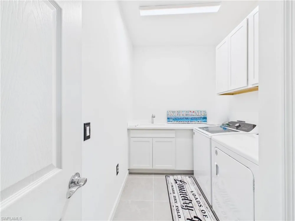 5683 Mayflower Way #901 Naples, FL 34142