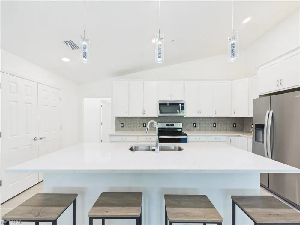 5683 Mayflower Way #901 Naples, FL 34142