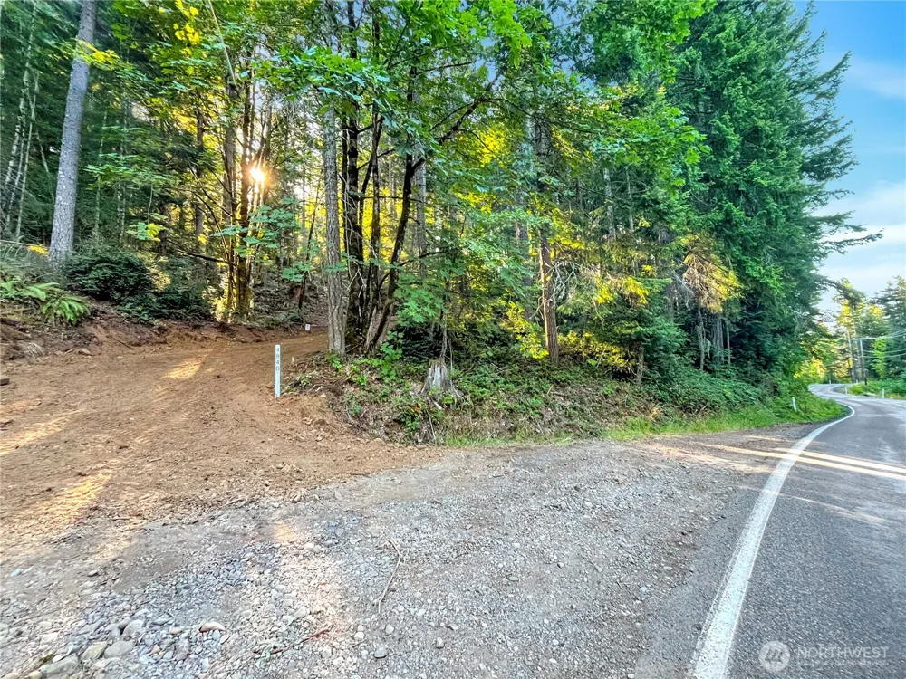 4840 Lake Cushman Road Hoodsport, WA 98548