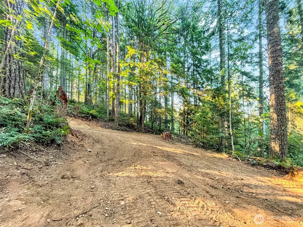 4840 Lake Cushman Road Hoodsport, WA 98548