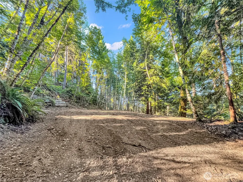 4840 Lake Cushman Road Hoodsport, WA 98548