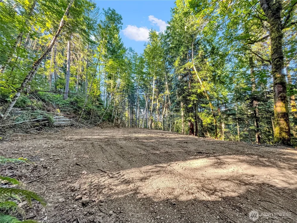 4840 Lake Cushman Road Hoodsport, WA 98548