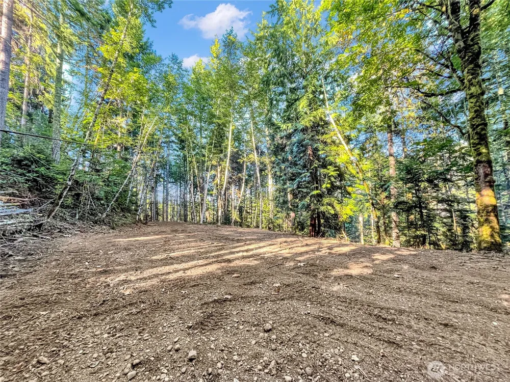 4840 Lake Cushman Road Hoodsport, WA 98548