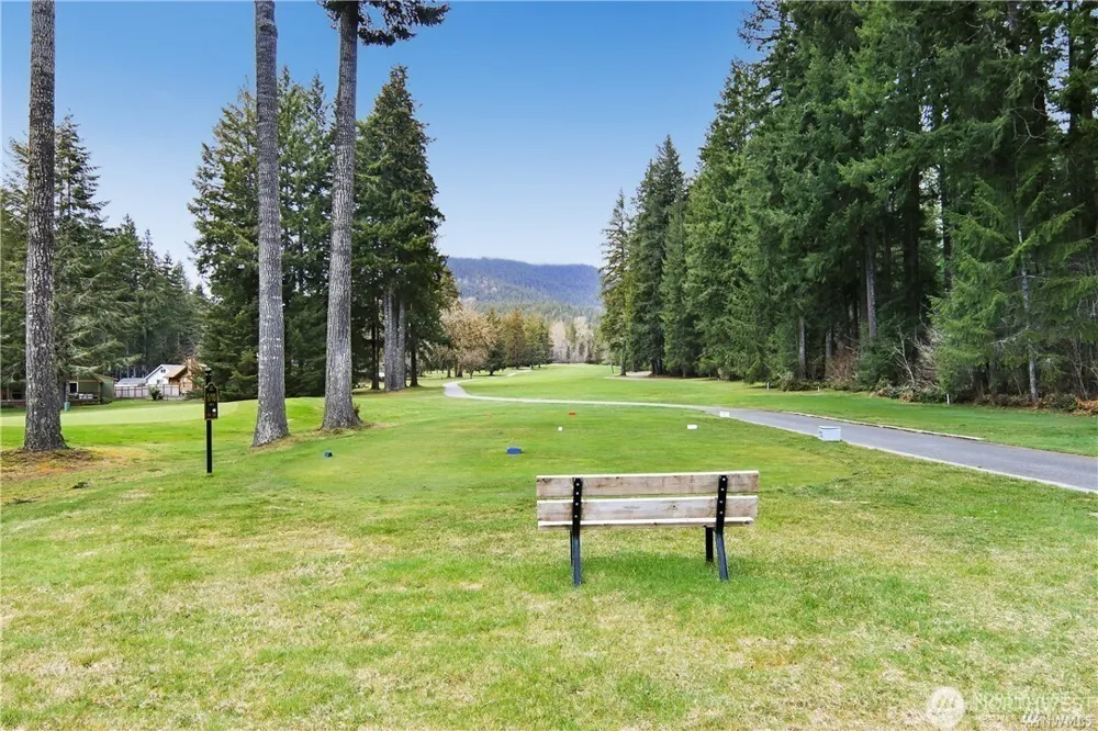 4840 Lake Cushman Road Hoodsport, WA 98548