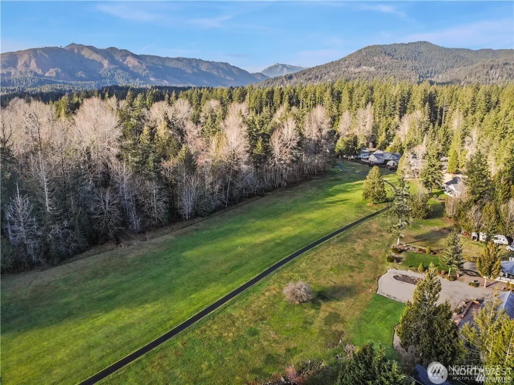 4840 Lake Cushman Road Hoodsport, WA 98548