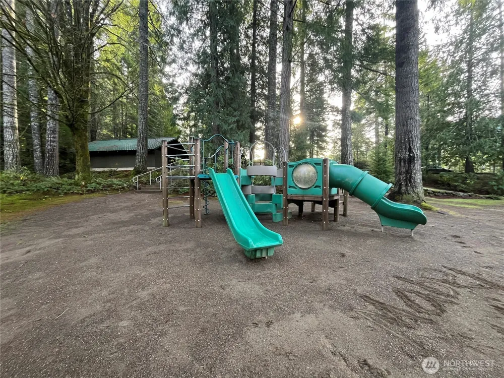 4840 Lake Cushman Road Hoodsport, WA 98548