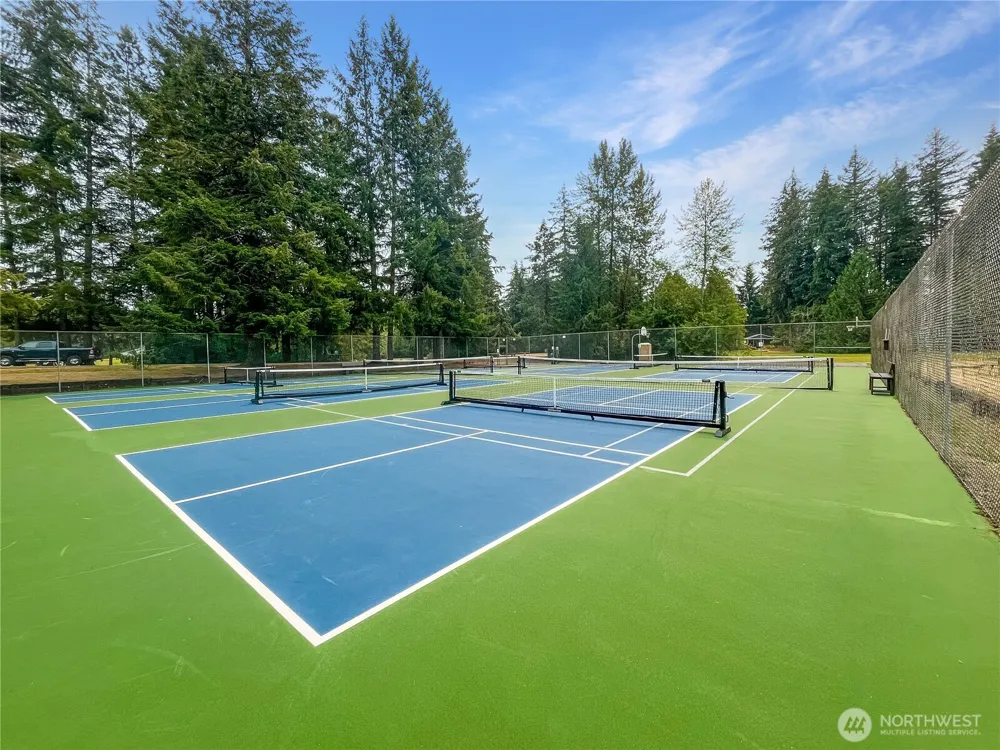 4840 Lake Cushman Road Hoodsport, WA 98548