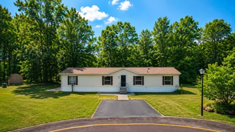 513 E Rainbow Road