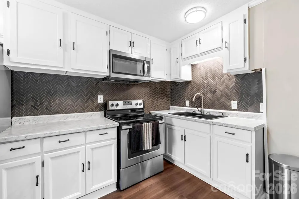 430 Arlington Circle NW Lenoir, NC 28645