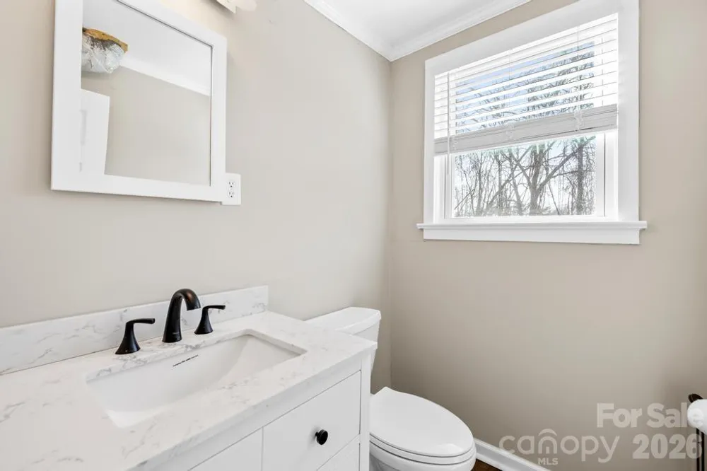 430 Arlington Circle NW Lenoir, NC 28645
