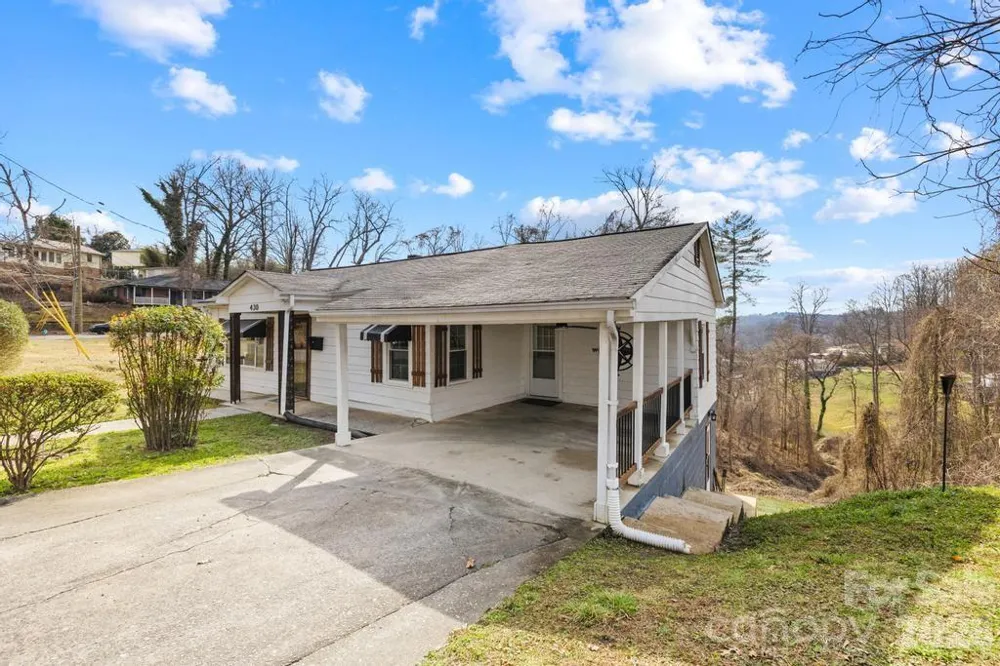 430 Arlington Circle NW Lenoir, NC 28645
