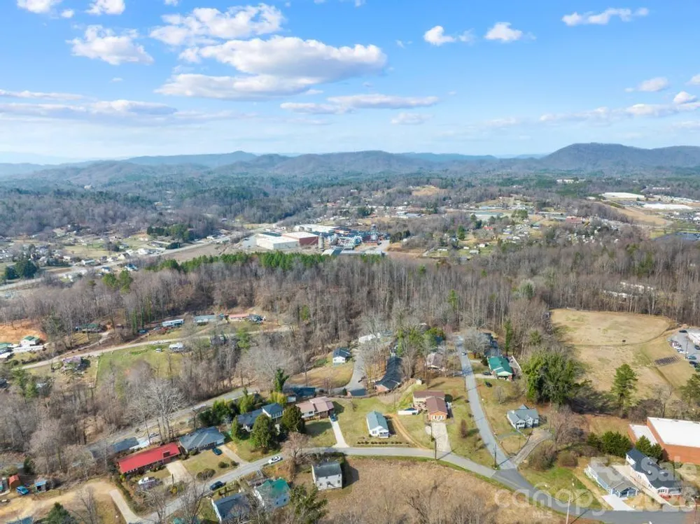 430 Arlington Circle NW Lenoir, NC 28645