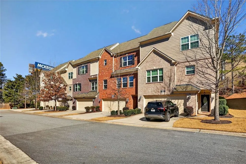 1902 Glen Ivy #19 Marietta, GA 30062