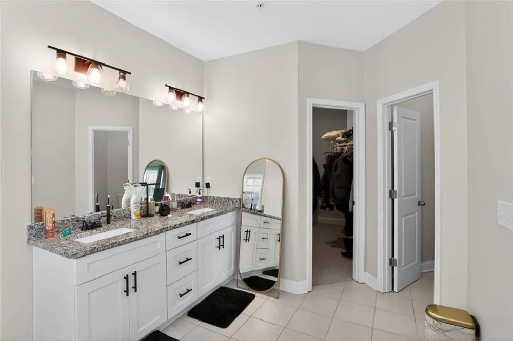 1902 Glen Ivy #19 Marietta, GA 30062