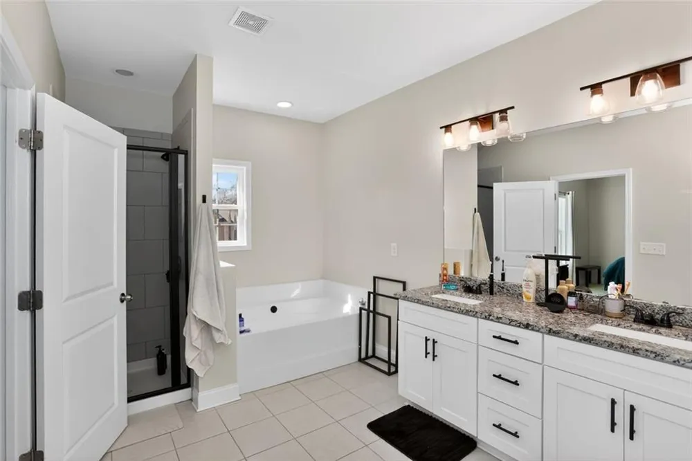 1902 Glen Ivy #19 Marietta, GA 30062