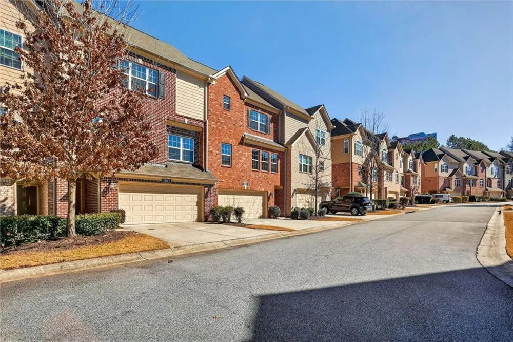 1902 Glen Ivy #19 Marietta, GA 30062
