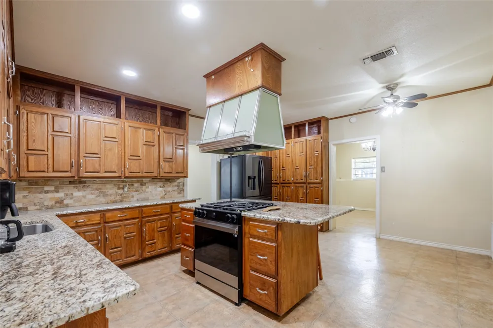 1308 W 14th Street Cisco, TX 76437