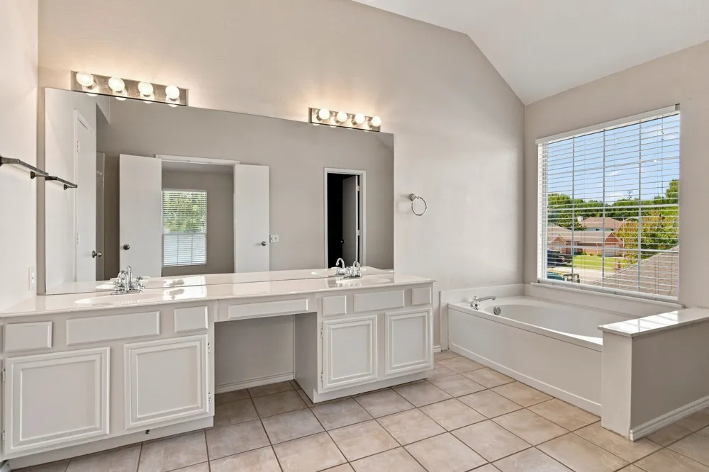 7212 Crabtree Lane North Richland Hills, TX 76182
