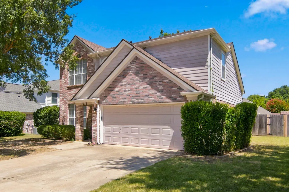 7212 Crabtree Lane North Richland Hills, TX 76182