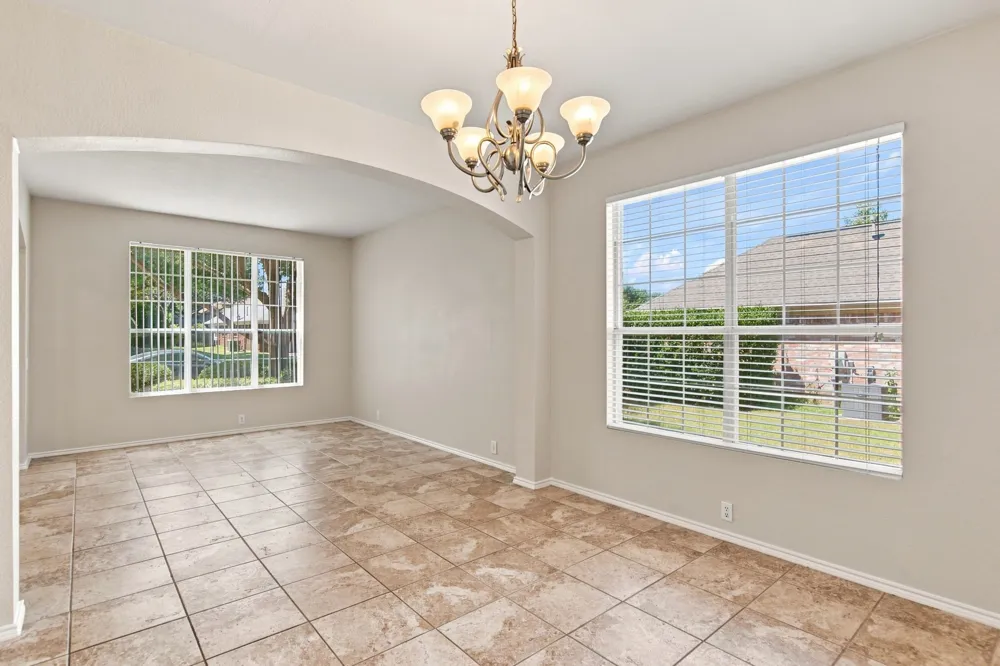 7212 Crabtree Lane North Richland Hills, TX 76182