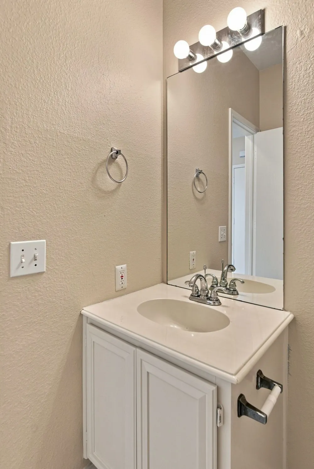 7212 Crabtree Lane North Richland Hills, TX 76182