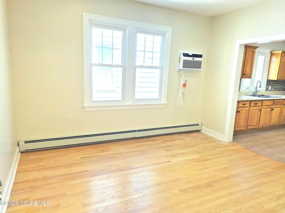 359 12th Street #2A Newark, NJ 07107