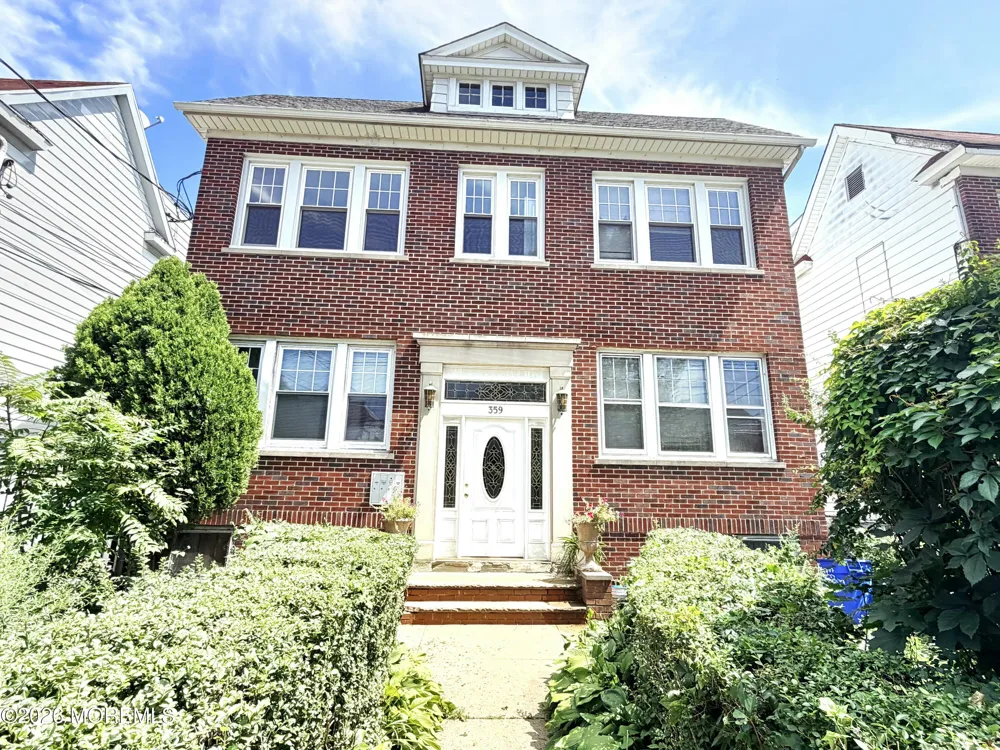 359 12th Street #2A Newark, NJ 07107