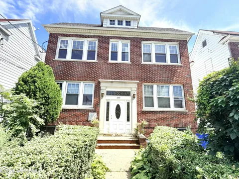 359 12th Street #2