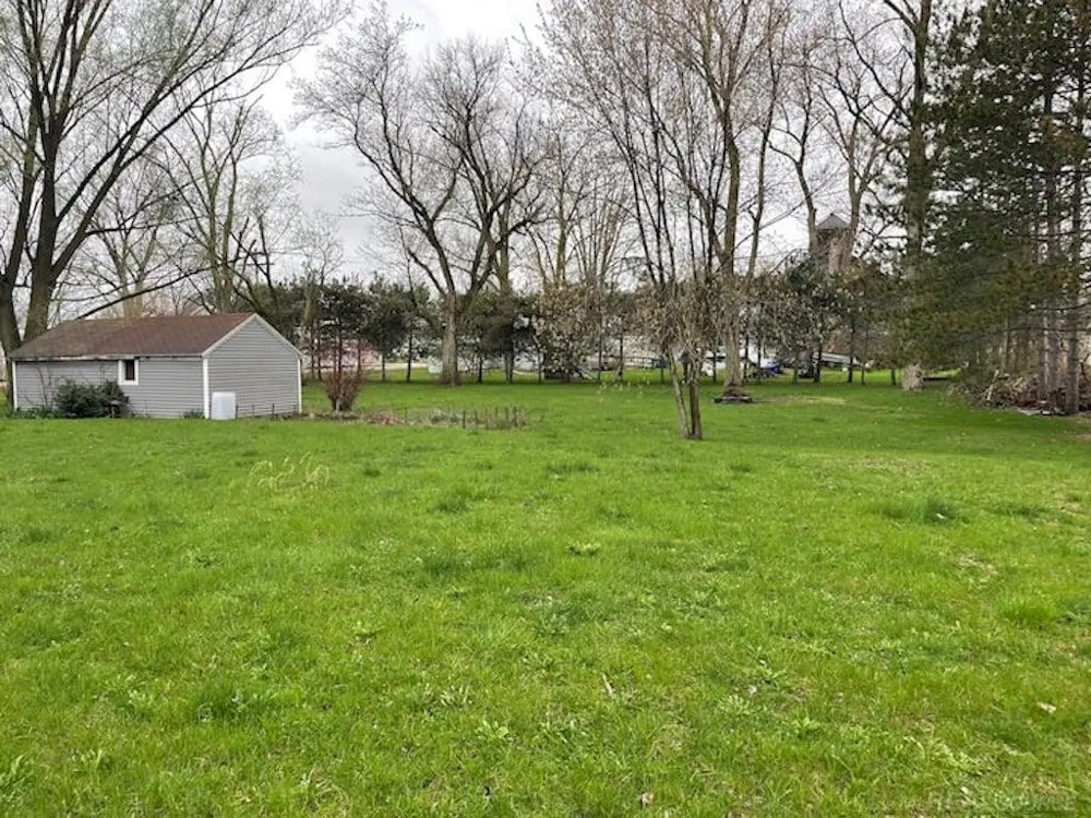 8824 North Street Tuscola Township, MI 48768