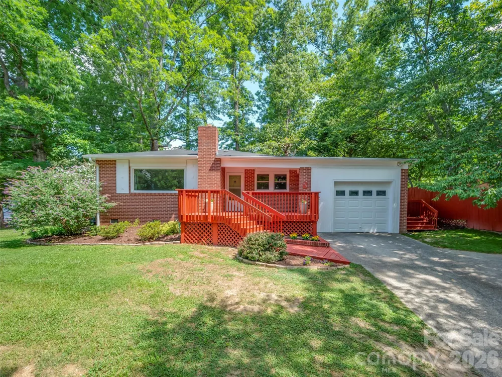 917 W Blue Ridge Road East Flat Rock, NC 28726
