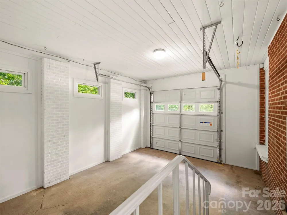 917 W Blue Ridge Road East Flat Rock, NC 28726