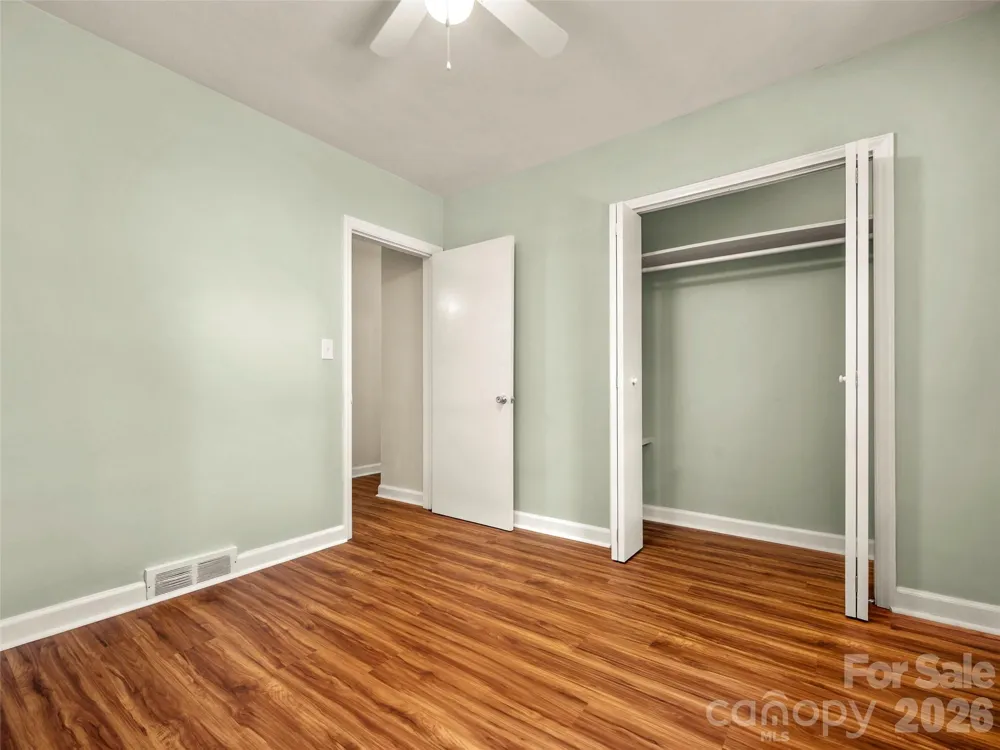917 W Blue Ridge Road East Flat Rock, NC 28726