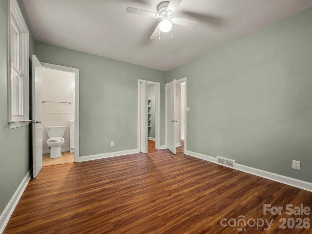 917 W Blue Ridge Road East Flat Rock, NC 28726