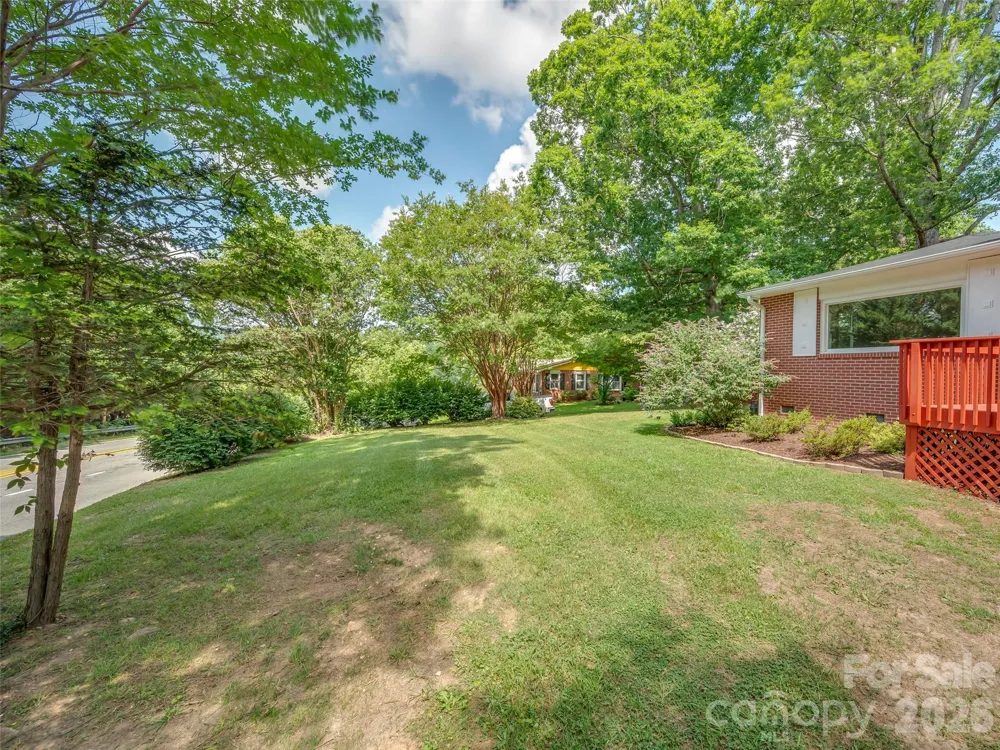 917 W Blue Ridge Road East Flat Rock, NC 28726
