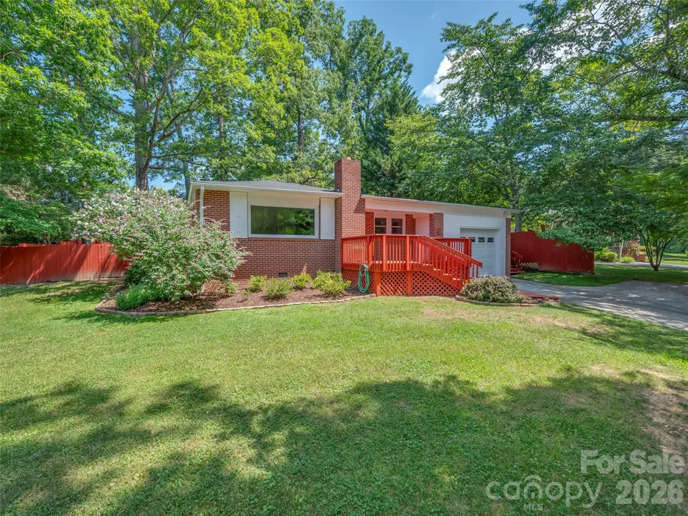917 W Blue Ridge Road East Flat Rock, NC 28726