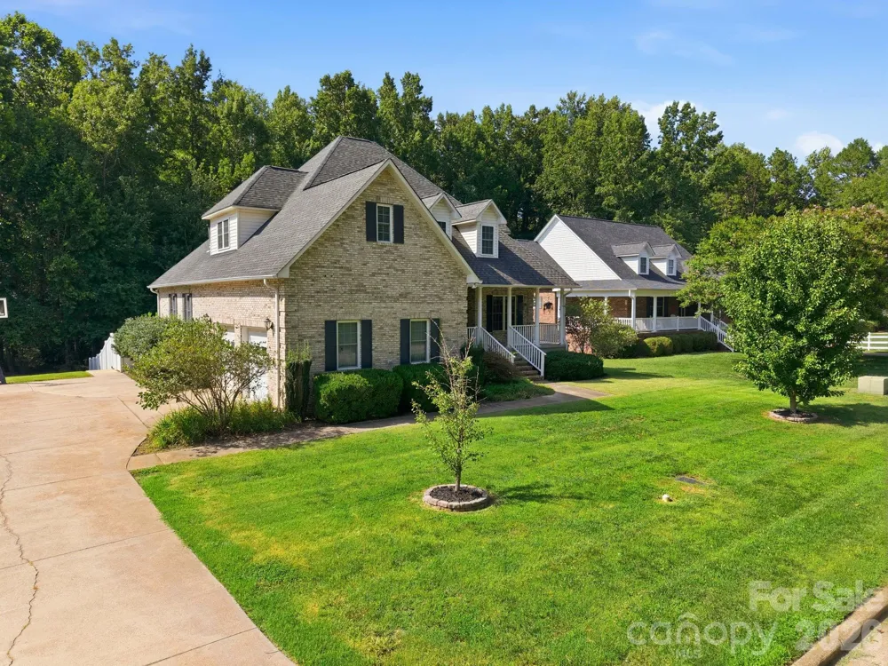421 De Lara Circle Salisbury, NC 28146