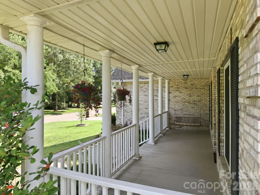 421 De Lara Circle Salisbury, NC 28146