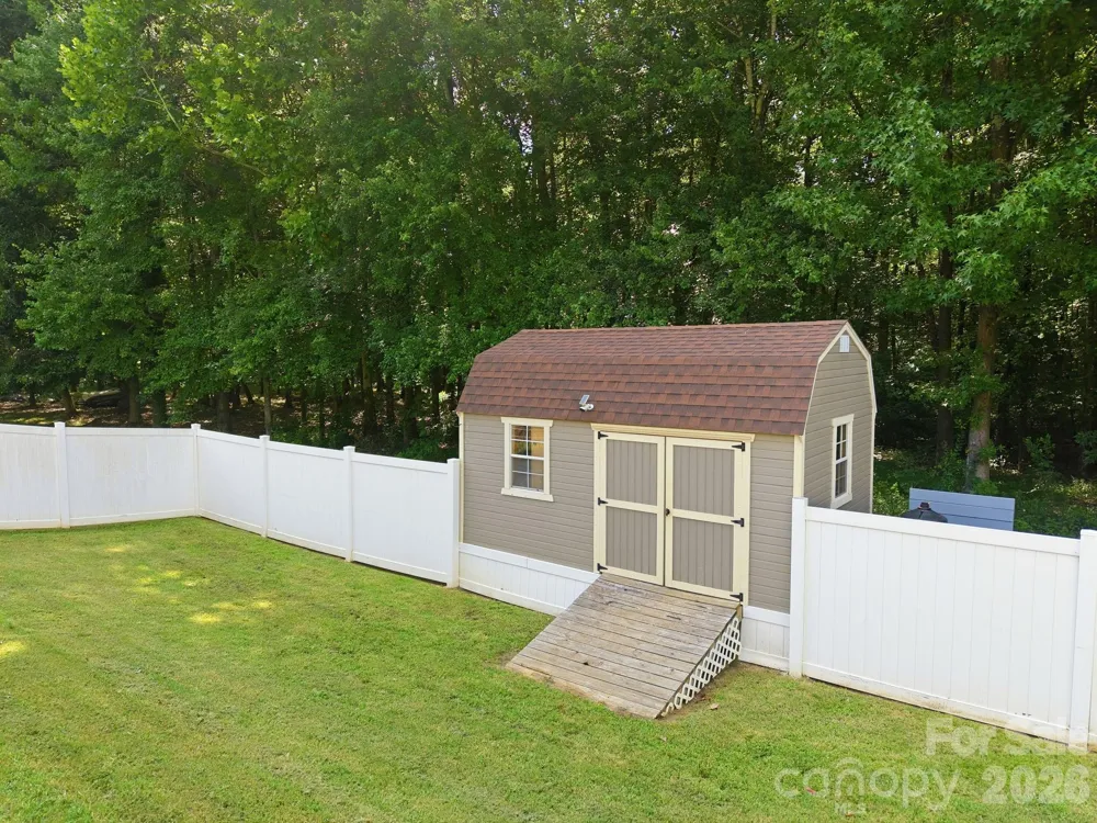 421 De Lara Circle Salisbury, NC 28146