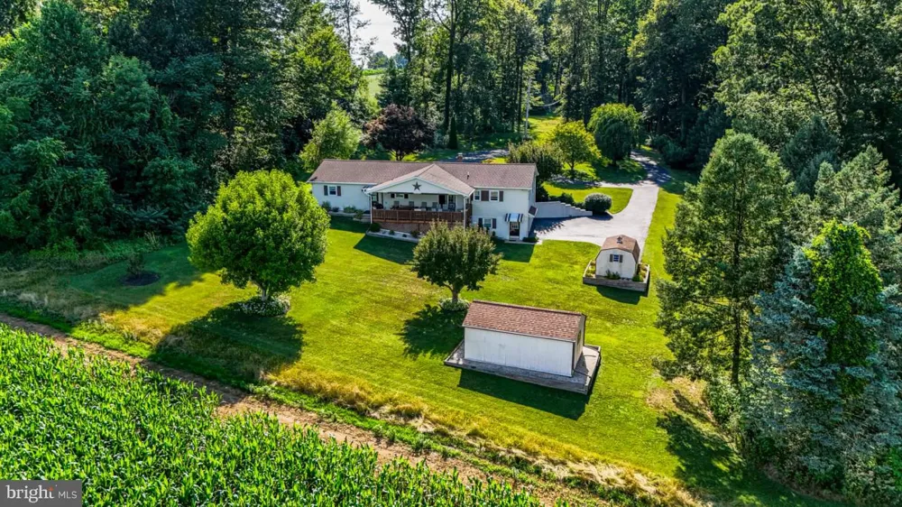 80 JOHNS WAY Honey Brook, PA 19344