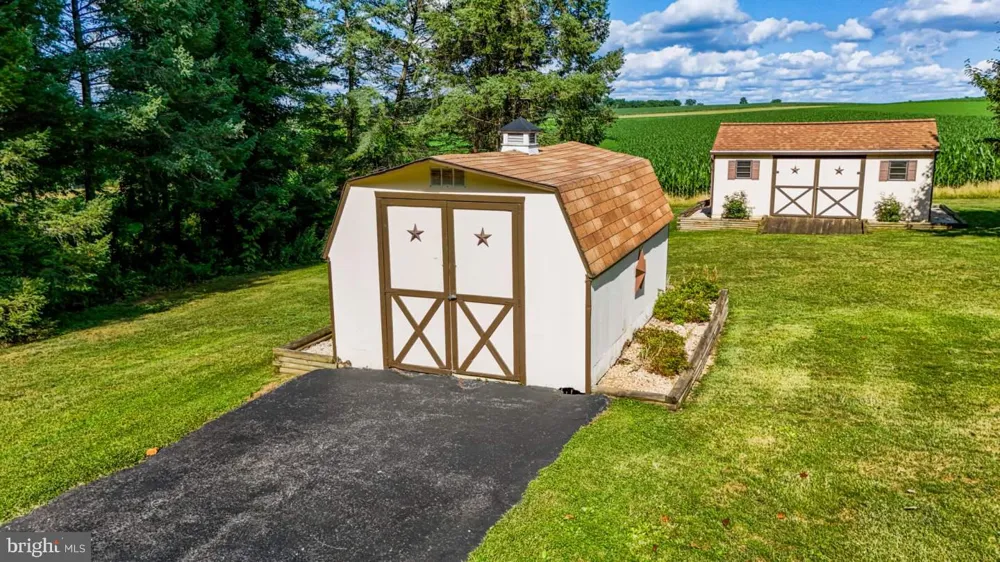 80 JOHNS WAY Honey Brook, PA 19344
