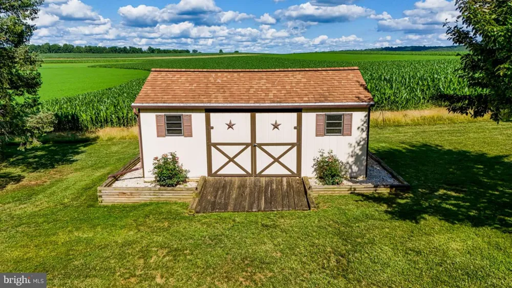 80 JOHNS WAY Honey Brook, PA 19344